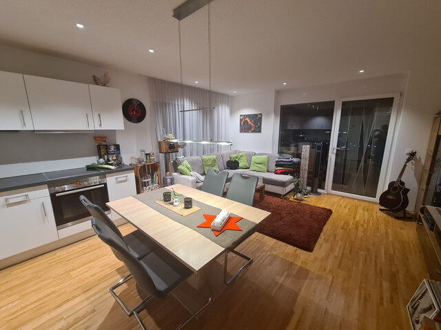 Gemütliche 2 Zimmer Terrassenwohnung mit schöner Aussicht, ideal für Grenzgänger