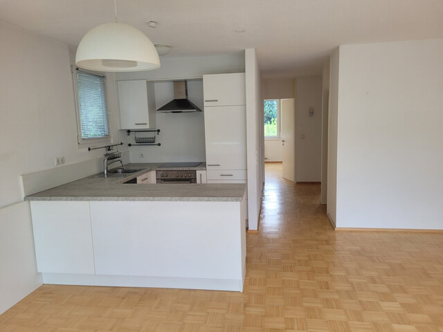 Wunderschöne 3- Zimmerwohnung in zentraler Lage mit herrlicher Terrasse!