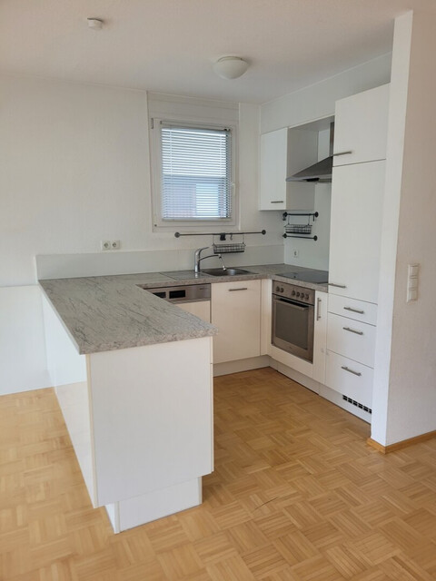 Wunderschöne 3- Zimmerwohnung in zentraler Lage mit herrlicher Terrasse!