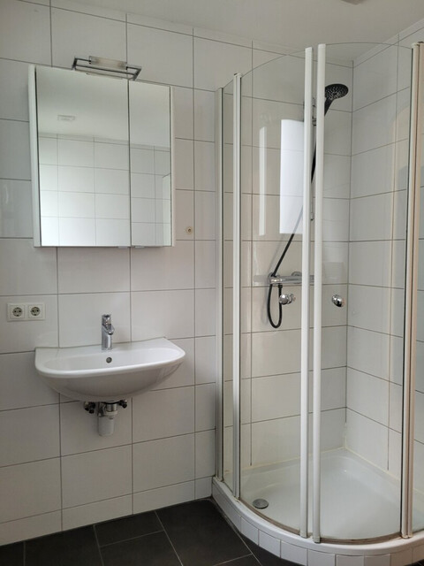 Wunderschöne 3- Zimmerwohnung in zentraler Lage mit herrlicher Terrasse!