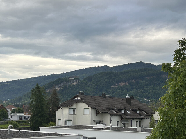 Exklusive 4-Zimmer Dachgeschosswohnung in Top Lage