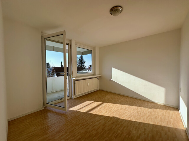 "ohne Provision" geräumige, helle 3,5 Zimmer Wohnung - drei Balkone