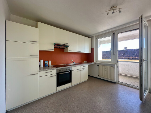 "ohne Provision" geräumige, helle 3,5 Zimmer Wohnung - drei Balkone