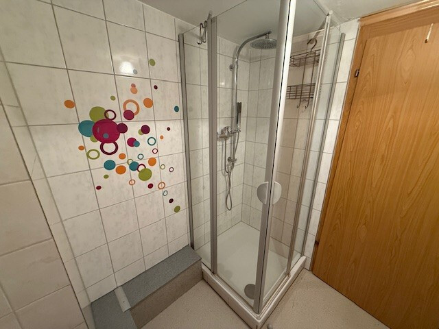 Ehemaliges Gasthaus Hirschen und angrenzende 5-Zimmerwohnung mit Garten zu vermieten 