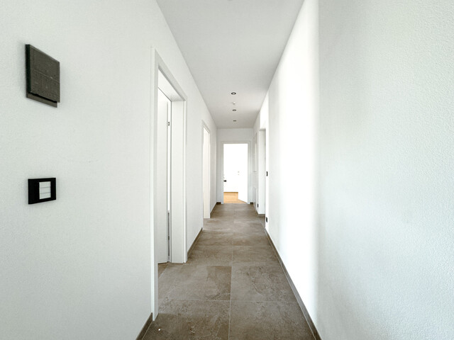 Neubau: 3-Zimmer-Dachgeschosswohnung mit Balkon  in ruhiger und zentrumsnaher Lage von Höchst Top 21