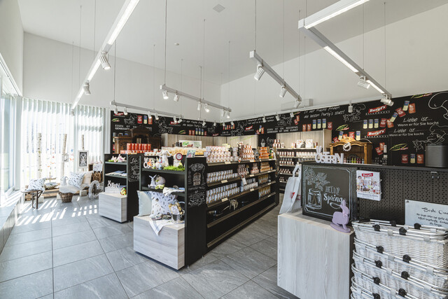 Repräsentatives Gewerbeareal in Dornbirn - Moderne Architektur mit hervorragender Sichtbarkeit