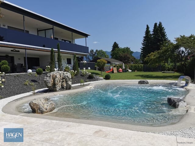 Traumhaus mit Naturpoolanlage in Hard am Bodensee zu verkaufen