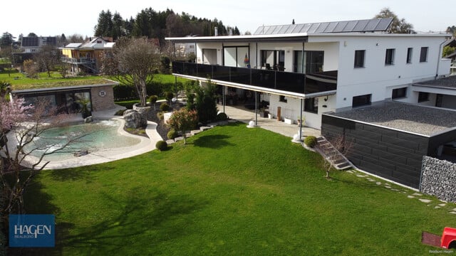 Traumhaus mit Naturpoolanlage in Hard am Bodensee zu verkaufen