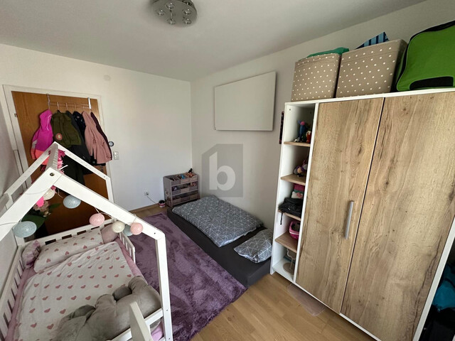 RUHE, LICHT & AUSSICHT ? STILVOLLE WOHNUNG MIT GARTEN UND BALKON