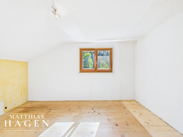 Natur pur! Einfamilienhaus mit großem Garten nahe der Muttersbergbahn – auch als Ferienhaus ideal.