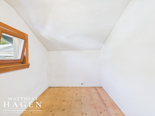 Natur pur! Einfamilienhaus mit großem Garten nahe der Muttersbergbahn – auch als Ferienhaus ideal.