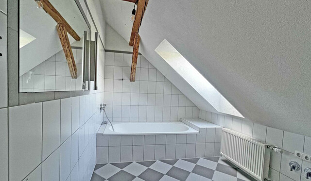 Klassische Holzvilla auf reichlich Umschwung mit großem Entwicklungspotenzial