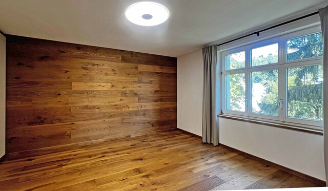 Klassische Holzvilla auf reichlich Umschwung mit großem Entwicklungspotenzial