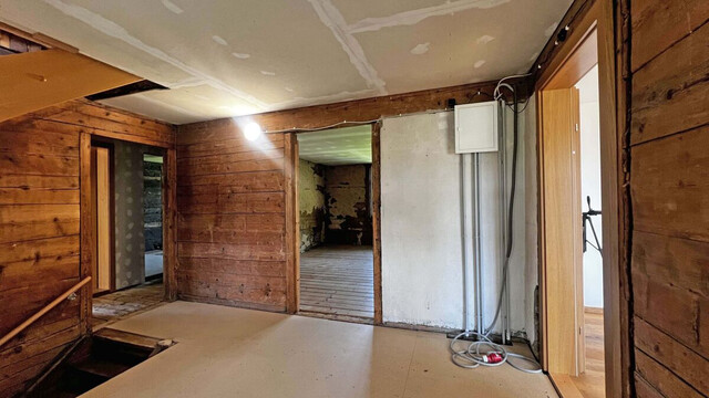 Klassische Holzvilla auf reichlich Umschwung mit großem Entwicklungspotenzial