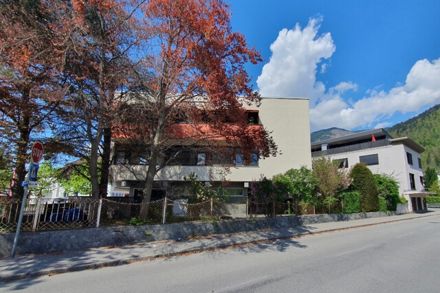 VORANKÜNDIGUNG-außergewöhnliche 3,5-Zimmerdachgeschosswohnung mit großer Terrasse in Toplage