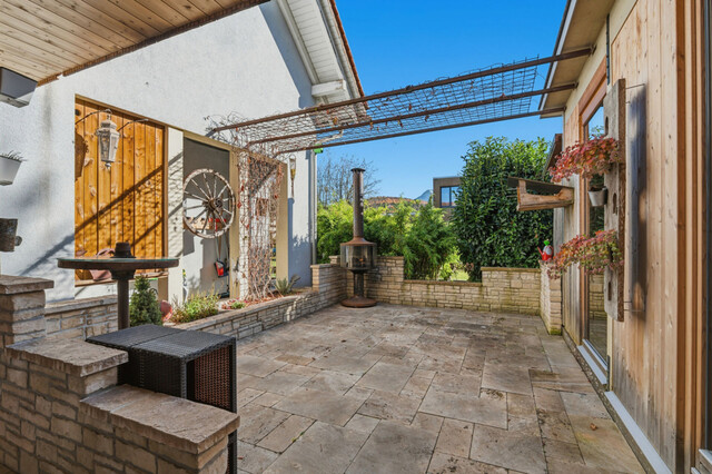 Ihr Familienparadies in naturnaher Lage mit Schwimmteich!