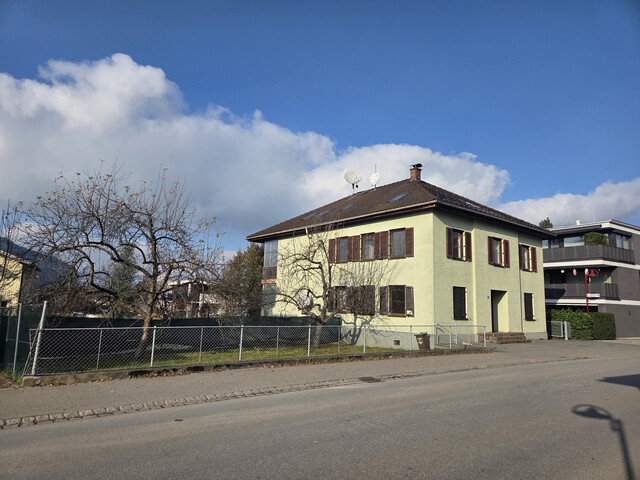 Zweifamilienhaus in Götzis, Top Lage, mit großen Garten 