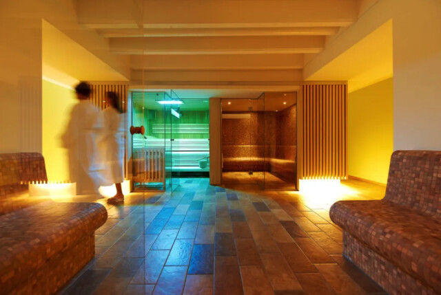Alpines Design-Juwel im Brandnertal: Etabliertes 4-Sterne-Garni-Hotel in absoluter Spitzenlage zu verkaufen - Mitarbeiterhaus und Verkaufslokal inklusive!
