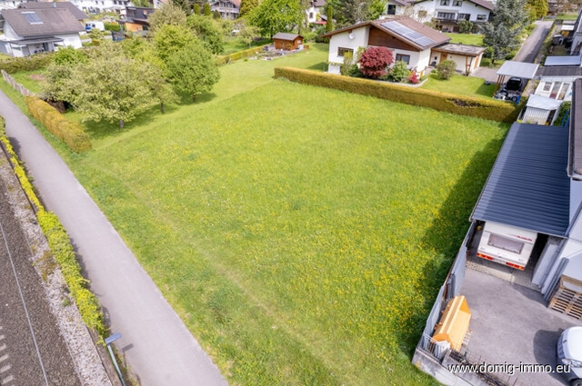 Sensationelles Baugrundstück mit 1.074m² und herrlichem Bergpanorama in Nüziders zu verkaufen!