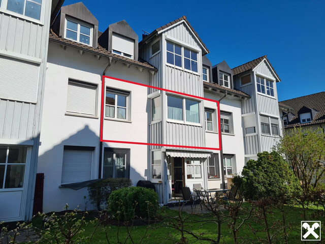 Großzügige und gemütliche 4 - Zimmerwohnung zu verkaufen!!