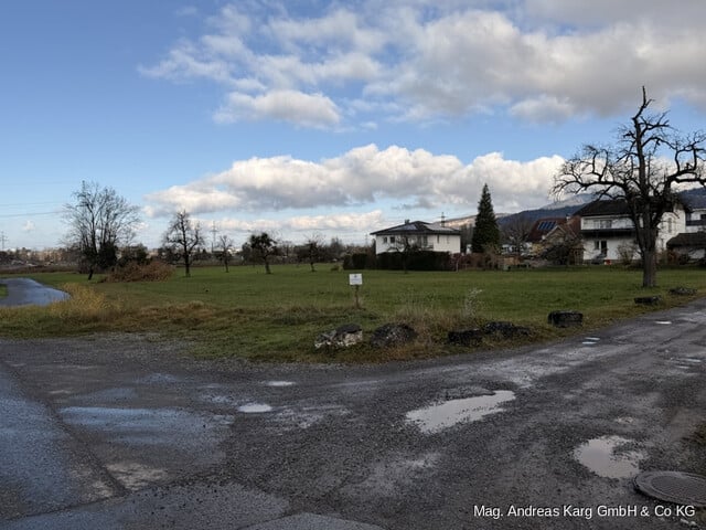 Attraktives Baugrundstück im Pfeller, Dornbirn – 1.159 m² BW-Widmung, erweiterbar und teilbar
