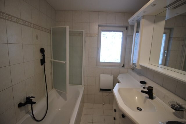 Terrassenwohnung mit 20 m² Balkon, 15 m² Keller & Fahrradabstellraum