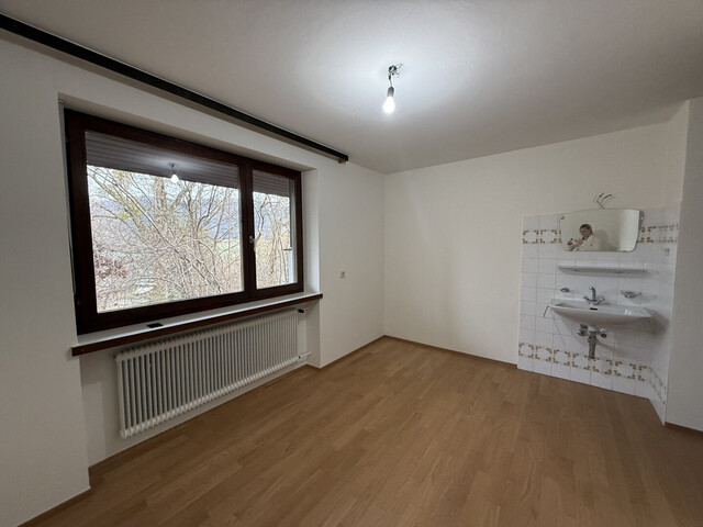 Großes Generationenhaus in familienfreundlicher Lage in Göfis zu vermieten!