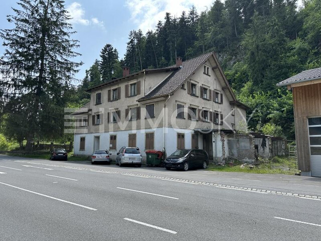 Multifunktionshalle - altes Wohnhaus - Event Altbau