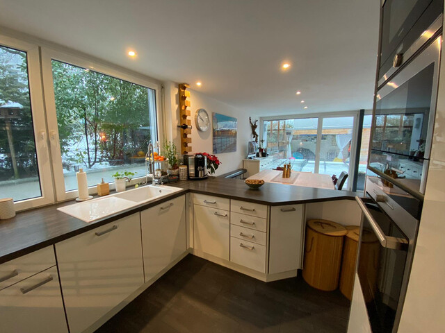 Exklusives Eckreihenhaus in absoluter Seenähe