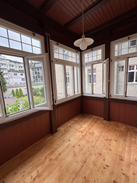 3-Zimmer-Altbauwohnung in liebevoll gepflegtem Stadthaus