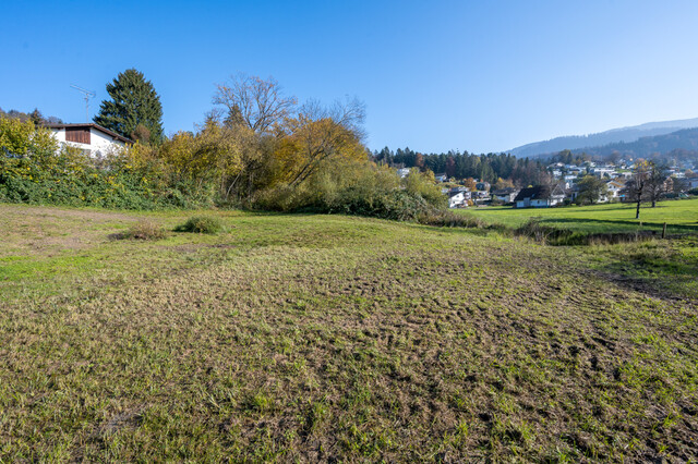 Schönes Grundstück in ruhiger Lage