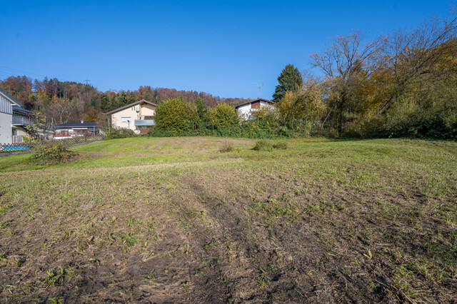 Schönes Grundstück in ruhiger Lage