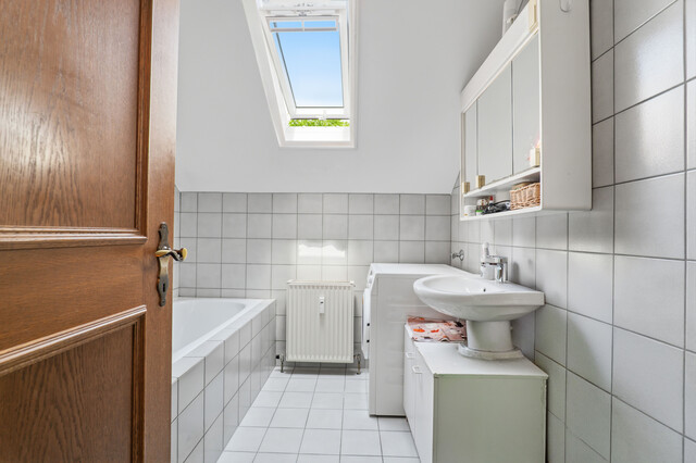 Großzügige Maisonette-Wohnung mit besonderem Wohngefühl im Dachgeschoss