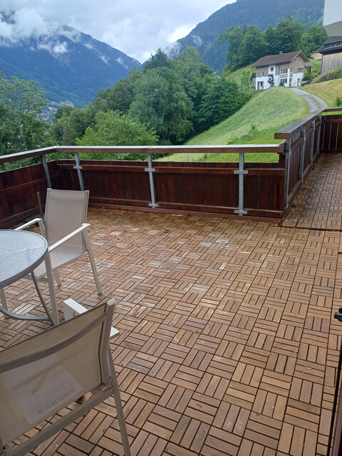 vollmöblierte 3 Zimmer-Terrassen-Wohnung in wunderschöner Lage