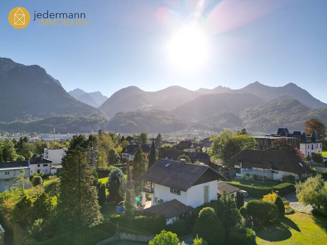 BLUDENZ: GROSSZÜGIGE LIEGENSCHAFT IN SONNIGER VILLENLAGE OBERHALB DER ALPENSTADT