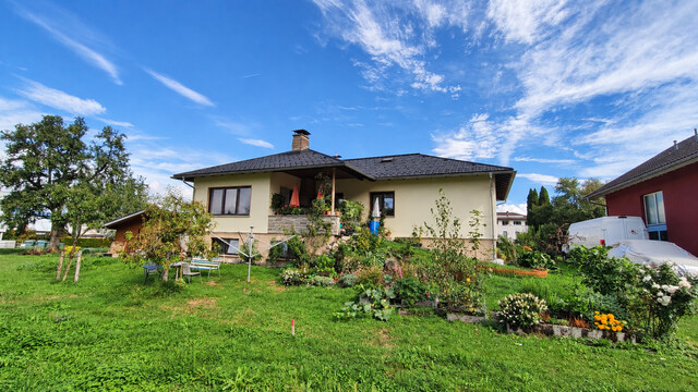 Ein Bungalow mit Möglichkeiten - inkl. Keller und Doppelgarage 