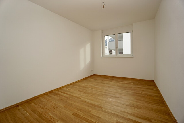 Geräumige Wohnung mit Garage, Balkon, Keller und Fahrradabstellraum in Top-Lage!