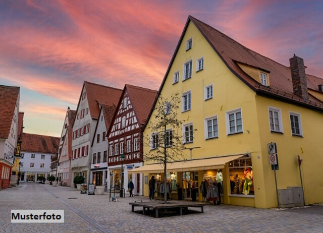 Vielseitig nutzbar - Wohn- und Bürogebäude mit integrierter Betriebswohnung