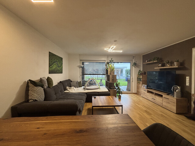 "ohne Provision" neuwertige, moderne 2 Zimmer Gartenwohnung in ruhiger Lage