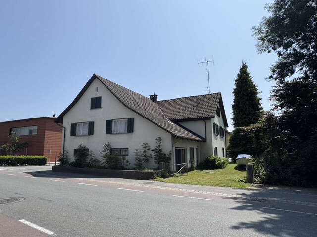 Weitläufige Liegenschaft mitten im Ortszentrum