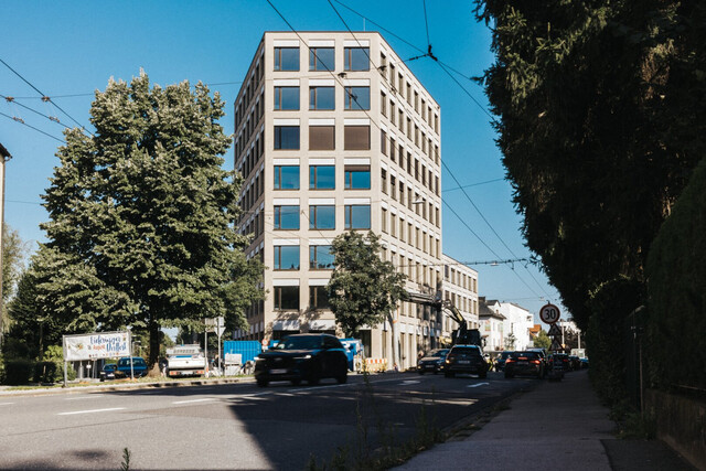 ACHT ZWEI VIER – Büro wie du es brauchst