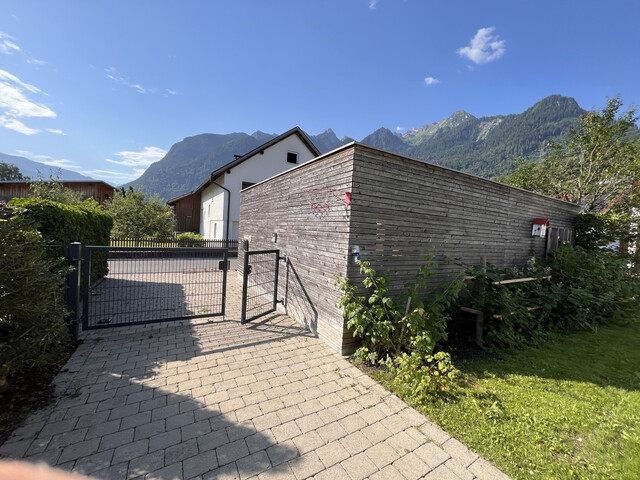GEPFLEGTES EINFAMILIENHAUS IN TOLLER LAGE