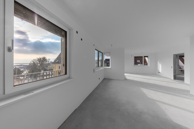 Penthouse-Wohnung mit beeindruckendem Alpenpanorama und Seeblick