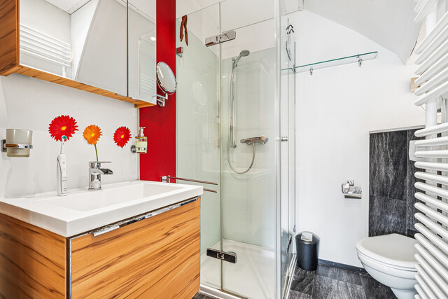 Großzügige Doppelhaushälfte mit Garten, Dachterrasse & flexibler Nutzung in Feldkirch