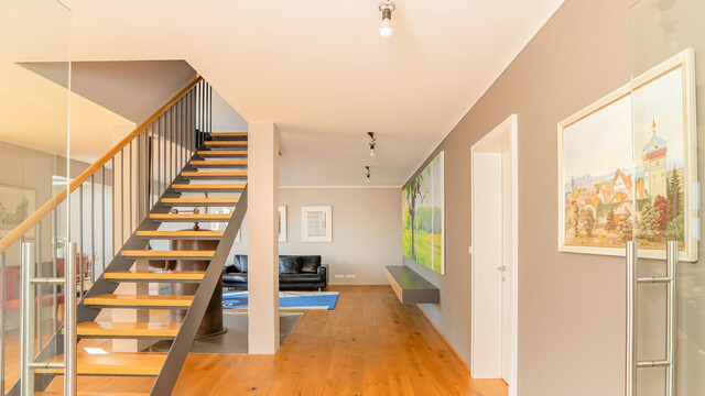 Hard | 5-Zimmer-Wohnung | Elegantes Wohnen auf drei Etagen