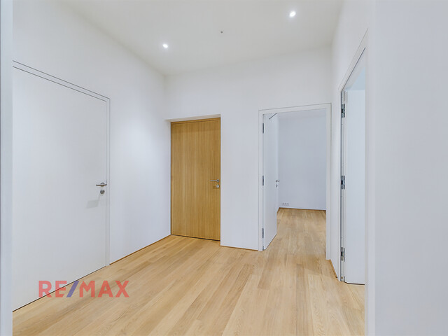 Erstbezug! 3-Zimmer-Wohnung mit Loggia in Toplage