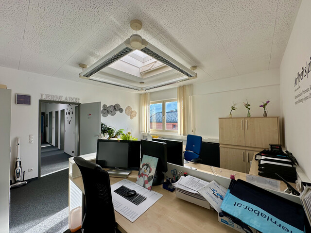 helle Büro/Ordinationsfläche in super Lage