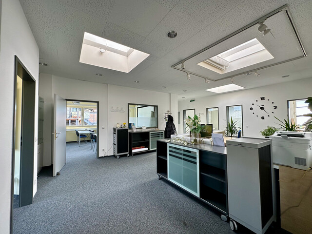 helle Büro/Ordinationsfläche in super Lage