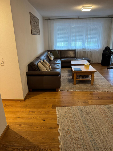 5-Zimmer Wohnung (110 m²) mit 2 Balkonen – teilbar in 2 Wohnungen – Privatverkauf