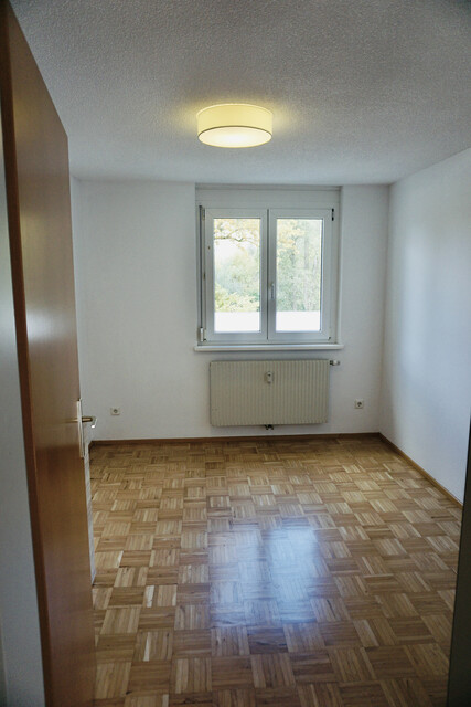 Sonnige 3 Zimmer Eckwohnung mit Kaminofen